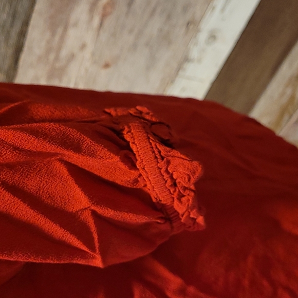 J Crew - Madewell cropped red shirt - Picture 3 of 3